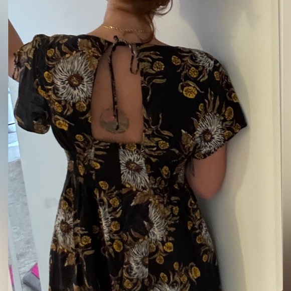 Madewell Floral Dress Size 6 Open Back Smocked Waist - Picture 5 of 11